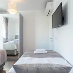 Sea Vista Apartment *